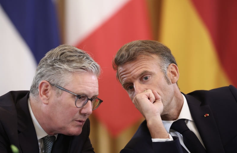 «Информационно-психологическое давление»: о чём могут говорить обсуждения на Западе о вводе войск на Украину