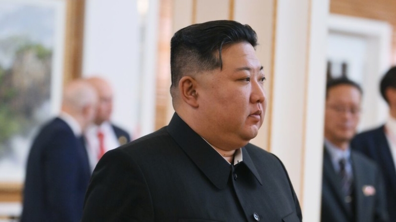 Ким Чен Ын вручил награды корейским участникам операции в Курской области