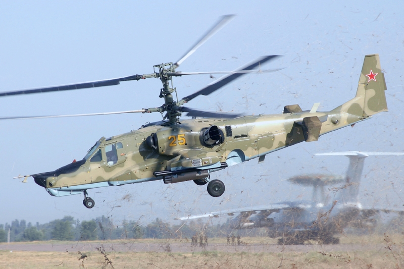 «Концептуально всё было продумано до мелочей»: 30 лет назад на вооружение ВС РФ приняли вертолёт Ка-50 «Чёрная акула»