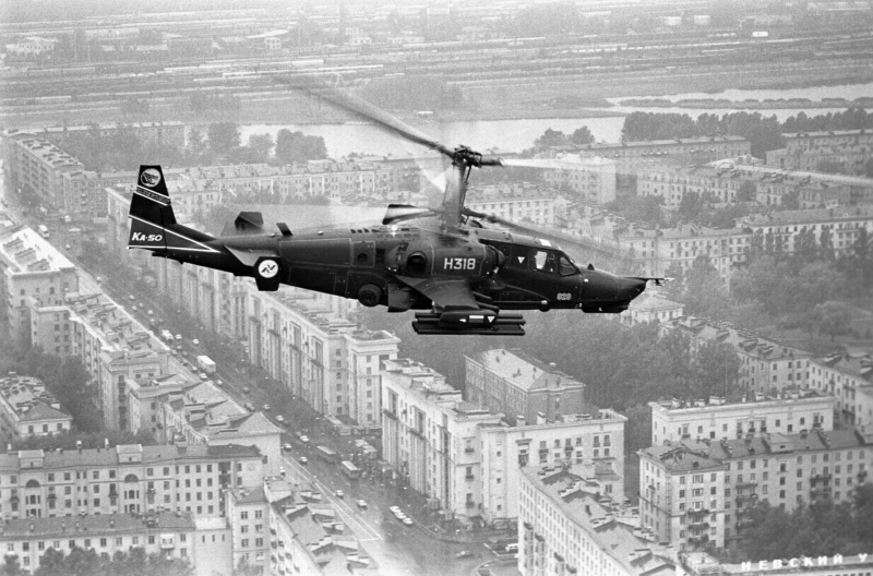 «Концептуально всё было продумано до мелочей»: 30 лет назад на вооружение ВС РФ приняли вертолёт Ка-50 «Чёрная акула»