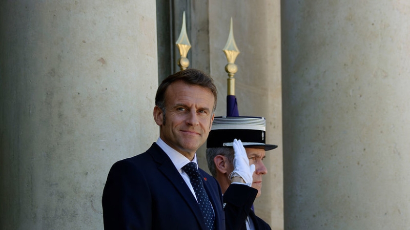 Макрон: Запад надеется на прямые контакты Путина и Зеленского в ближайшее время