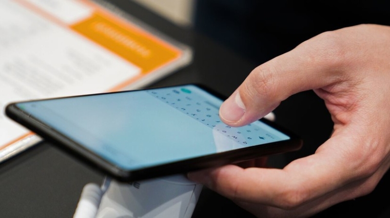 МВД: для защиты «Госуслуг» от мошенников нужно удалять смс от незнакомых номеров