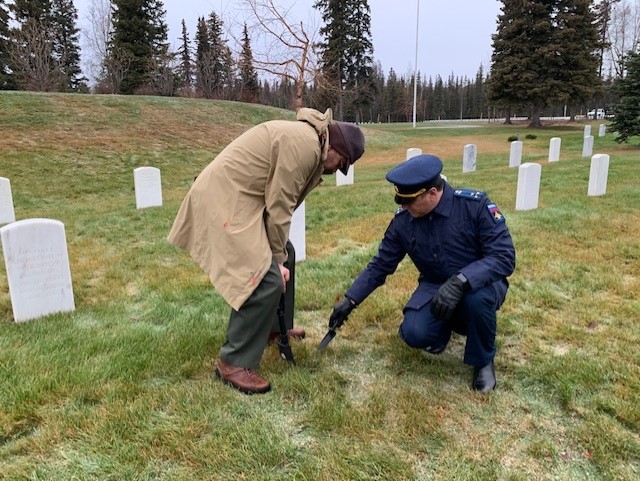«Один американец даже заплакал»: как русские на Аляске хранят память о Родине и чтут советских лётчиков