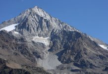 Спасатель объяснил, от чего зависит время выживаемости на вершине горы