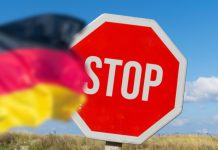 ТАСС: ФРГ приняла негласное решение прекратить работу ведущих СМИ России в стране