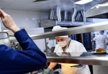 В Госдуме предложили сделать горячее питание в школах бесплатным