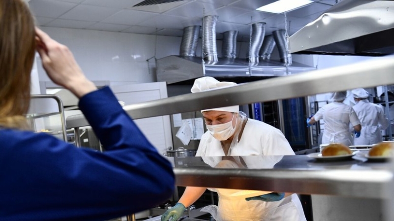 В Госдуме предложили сделать горячее питание в школах бесплатным