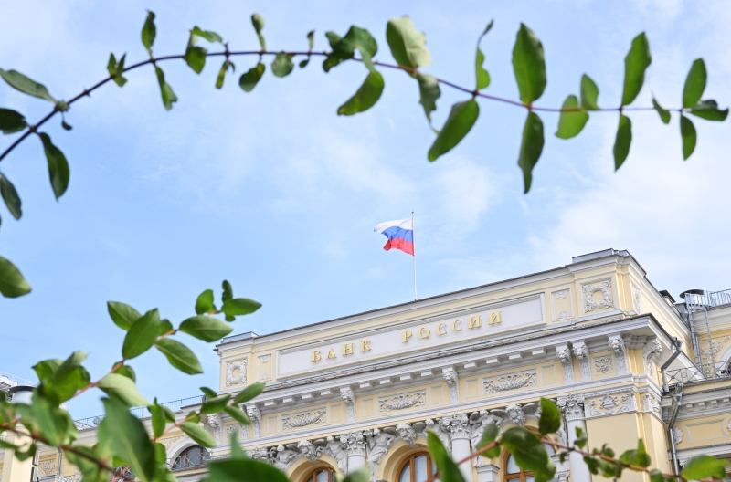 «Защита от импульсивных займов и мошенничества»: за полгода самозапрет на кредиты установили почти 15 млн россиян