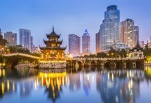 «Чтобы больше российских друзей посещали Китай»: КНР вводит безвизовый режим для россиян