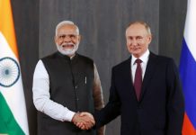 Моди заявил, что ему всегда приятно встречаться с Путиным