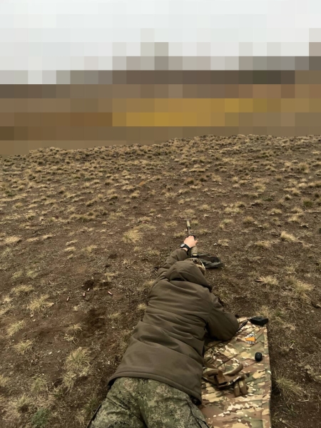 «Наше дело — метко стрелять!»: снайпер Ронин рассказал RT о своей работе на СВО