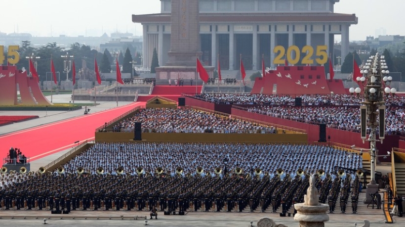 «Ошеломляющая демонстрация военной мощи»: западные СМИ — о торжественном параде в Пекине с участием Владимира Путина