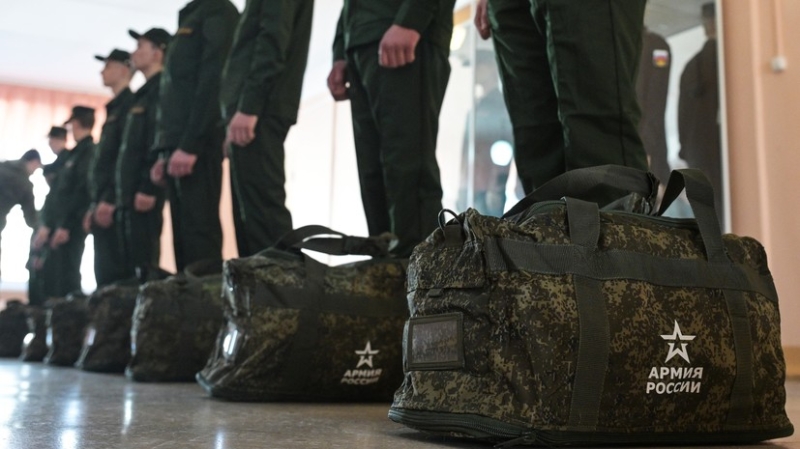 «Позволит равномерно распределить нагрузку»: Госдума рассмотрит круглогодичный призыв на срочную службу