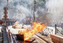 Протестующие в Марселе заблокировали военный завод Eurolinks