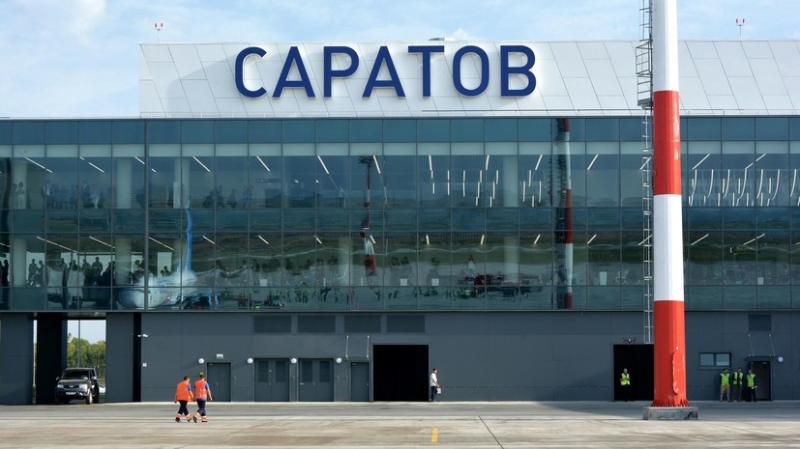 Работа аэропорта Саратова временно ограничена