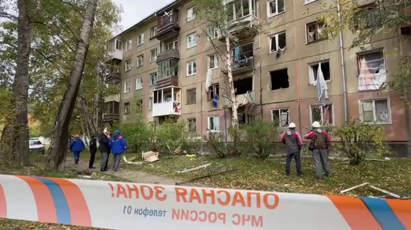 Режим ЧС, один погибший и трое пострадавших: что известно о взрыве газа в многоэтажке в Ангарске