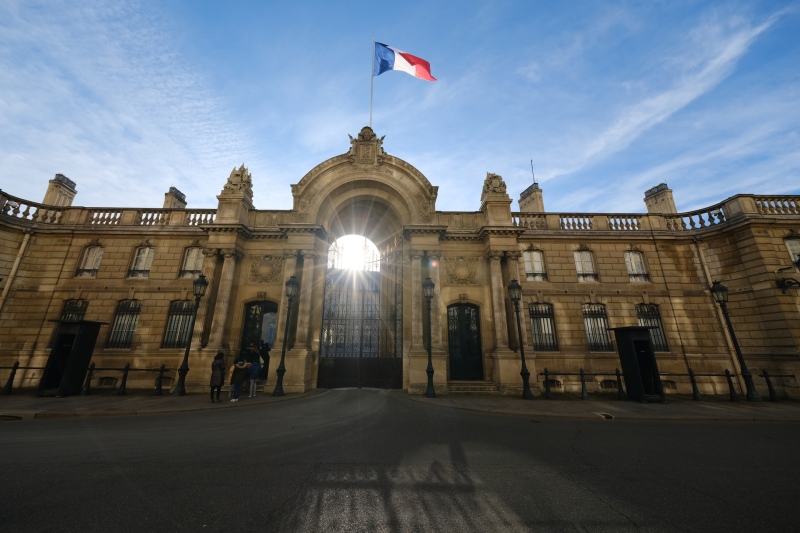 «Серьёзная нестабильность»: чем может обернуться для Франции новый политический кризис