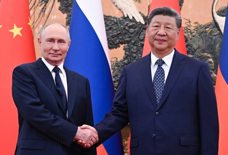 «Точка в попытках Запада сохранить гегемонию»: эксперты — об итогах визита Владимира Путина в Китай