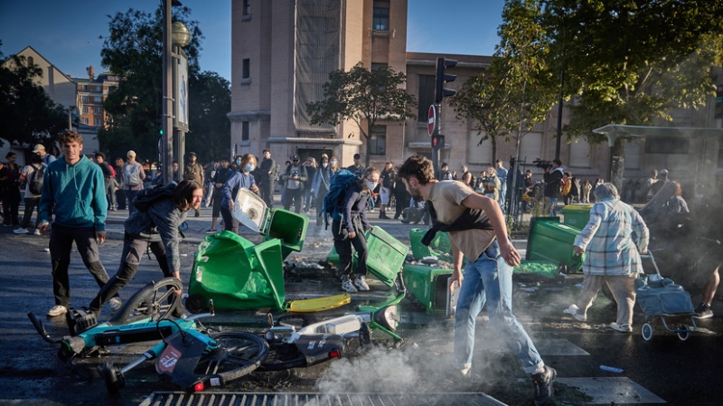 В Париже и его пригороде на акциях протеста задержаны 95 человек