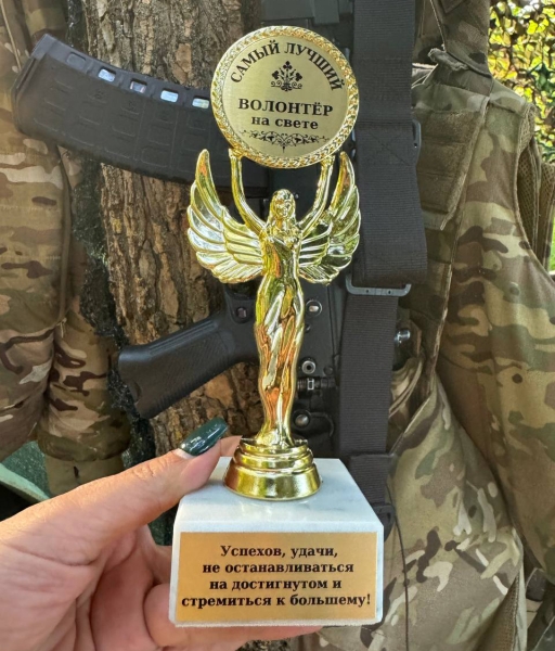 «ВСУ не разбирают, какая машина едет, — бомбят всё»: как волонтёр пережила попадание дрона в свой автомобиль