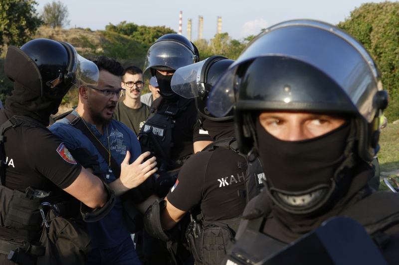 «Зачистить пространство Балкан»: как Евросоюз готовит «сербский майдан»