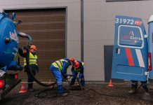 Эффективная прочистка ливневой канализации: профилактика затоплений и поддержание чистоты города