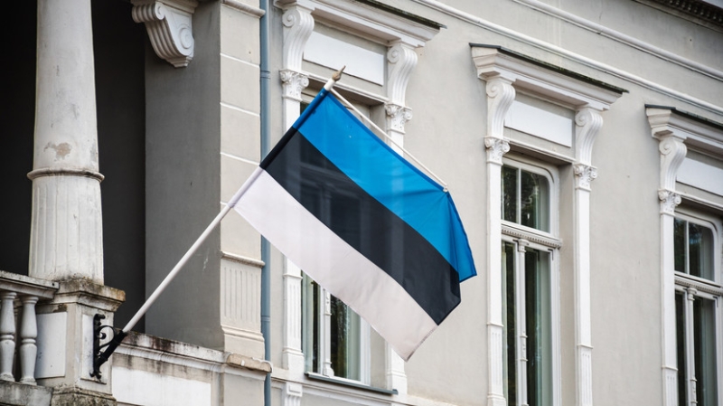 ERR: Эстония начнёт продавать брошенные на границе с Россией автомобили