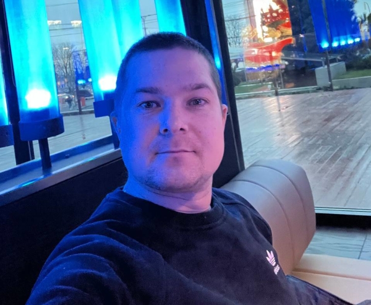 «Иногда казалось, лучше пусть ампутируют, чем терпеть такое»: боец с позывным Бабка рассказал о жизни после фронта