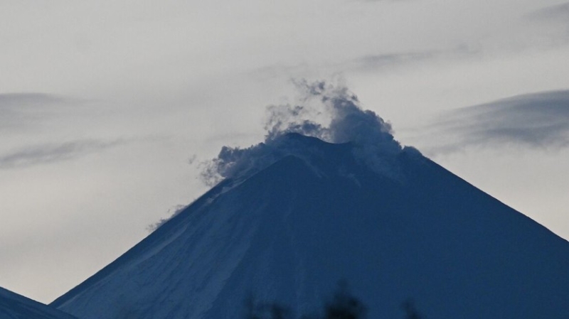 На Камчатке после выброса на вулкане Ключевской ожидают пеплопад