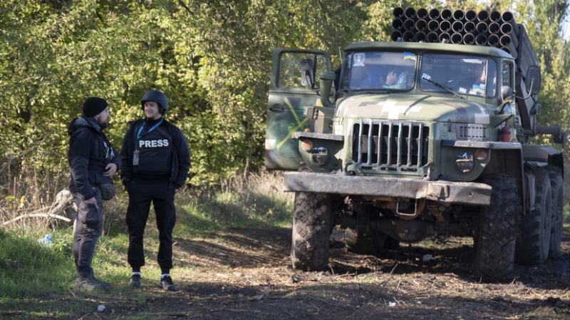 С прекращением огня на пять-шесть часов: Путин приказал обеспечить проезд иностранных СМИ в зоны окружения ВСУ