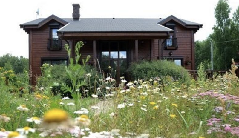 «У нас все знают, чей это дом»: у певца-иноагента Максима Покровского нашёлся в Подмосковье коттедж с бомбоубежищем