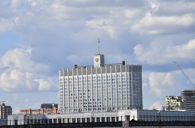 «Успокоит рынок»: как указ Путина о выплатах нефтяникам может отразиться на стоимости бензина