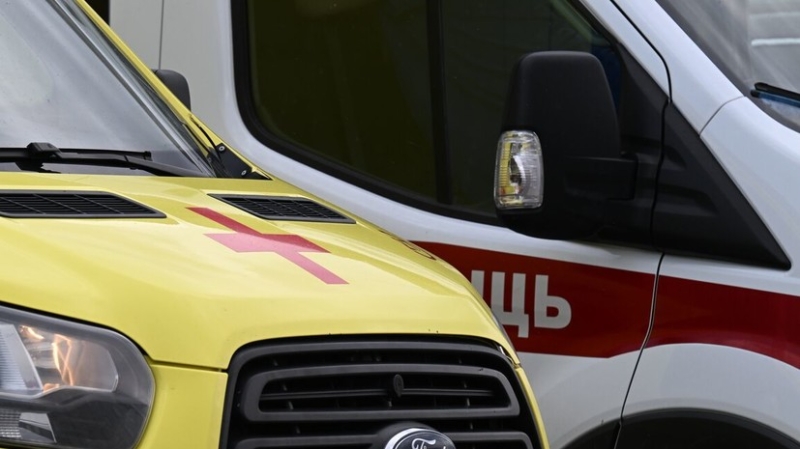 В Иркутске самолёт задел крылом микроавтобус