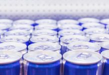 Депутат Госдумы Милонов призвал запретить продажу энергетиков