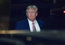 Дочь Трампа Тиффани показала американского лидера с внуком Александром