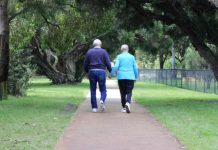 Эпидемиолог Фаворов заявил о замедлении роста продолжительности жизни