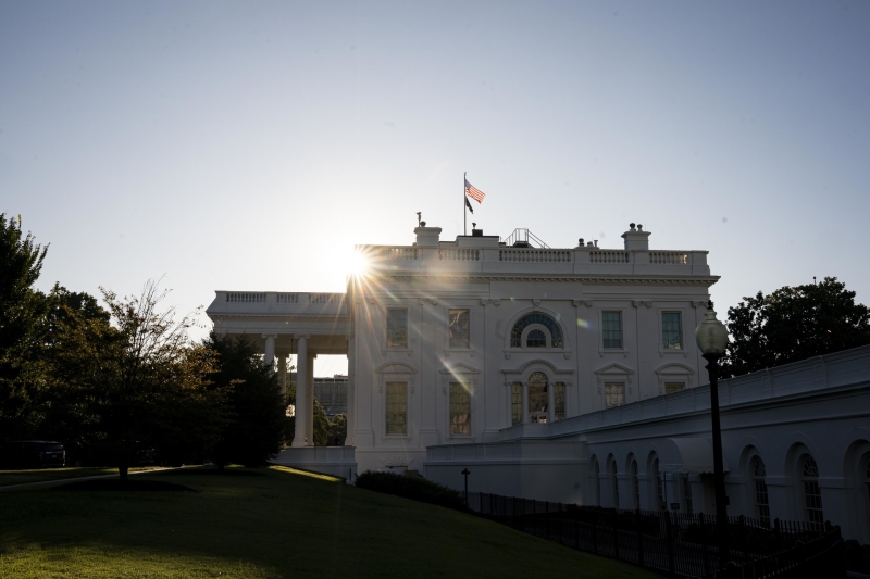 «Системный кризис управления»: почему текущий шатдаун может стать самым длинным в истории США