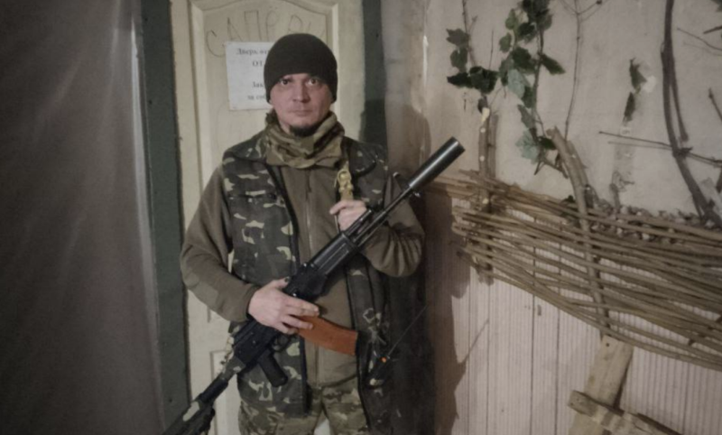 «Украли память»: у бойца СВО похитили из посылки китель с наградами