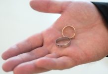 В России за два года на 30% сократилось число разводов семей с детьми