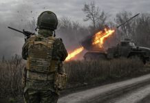 ВС России нанесли групповой удар по военным объектам Украины