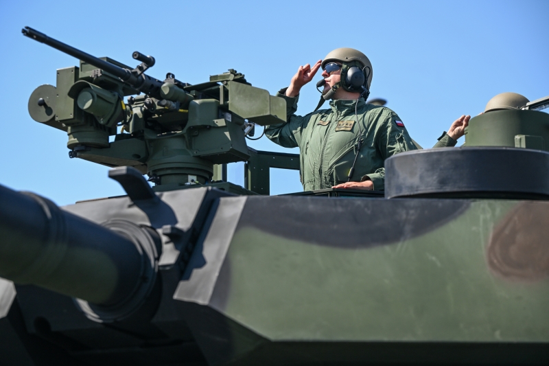 «Идеальная почва для коррупционного бизнеса»: как Киев готовит очередную авантюру при содействии стран Запада