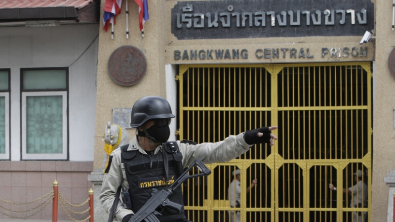 «Их ждали»: семьи россиян, арестованных в Таиланде по запросу США, пытаются добиться их депортации в Россию