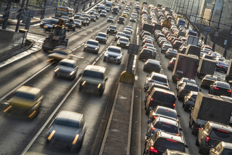 Перерасчёт пенсий, штрафы за летнюю резину и цифровые паспорта: какие изменения ждут россиян в декабре