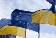 Уотсон: Запад играет в «ядерную рулетку», пытаясь дестабилизировать Россию