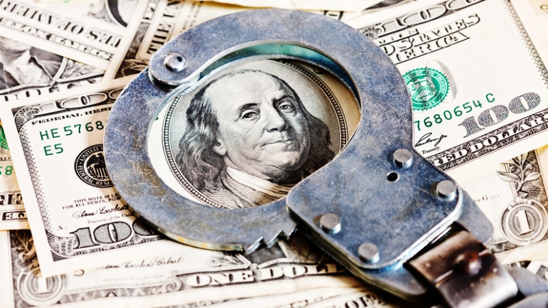 В Приморье задержали подозреваемых в мошенничестве с обменом валюты