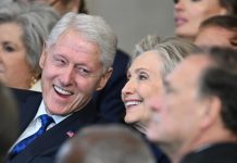 Билла и Хиллари Клинтон решили привлечь к ответственности в рамках дела Эпштейна