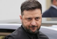 Депутат Рады Гончаренко назвал постановочным фото Зеленского во время блэкаута