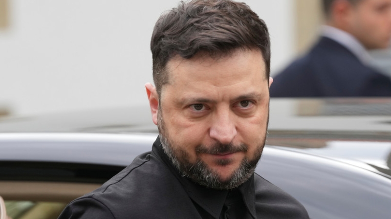 Депутат Рады Гончаренко назвал постановочным фото Зеленского во время блэкаута