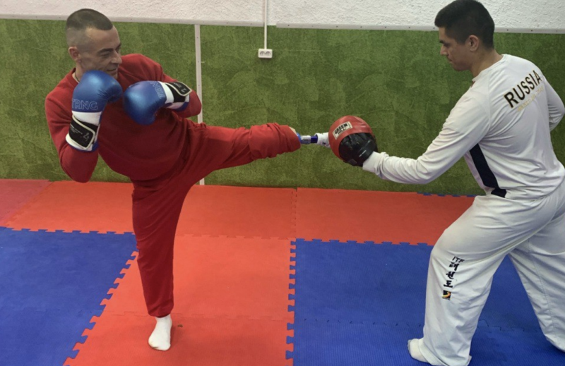 «Герой прошёл огонь и воду»: для ветеранов СВО разработано первое пособие по адаптивному кикбоксингу