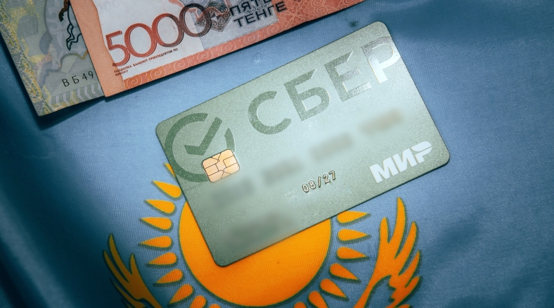 Индексация пенсий, повышение МРОТ и возврат НДФЛ семьям: какие изменения ждут россиян в январе